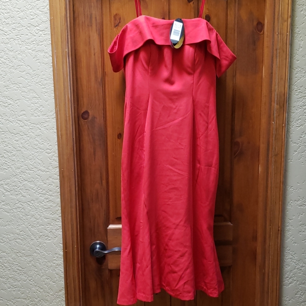 Mariano Red Strapless Dress XL fits like a 10/12
